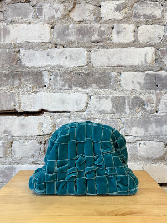 Velvet Mini Game Clutch - Ceruleo