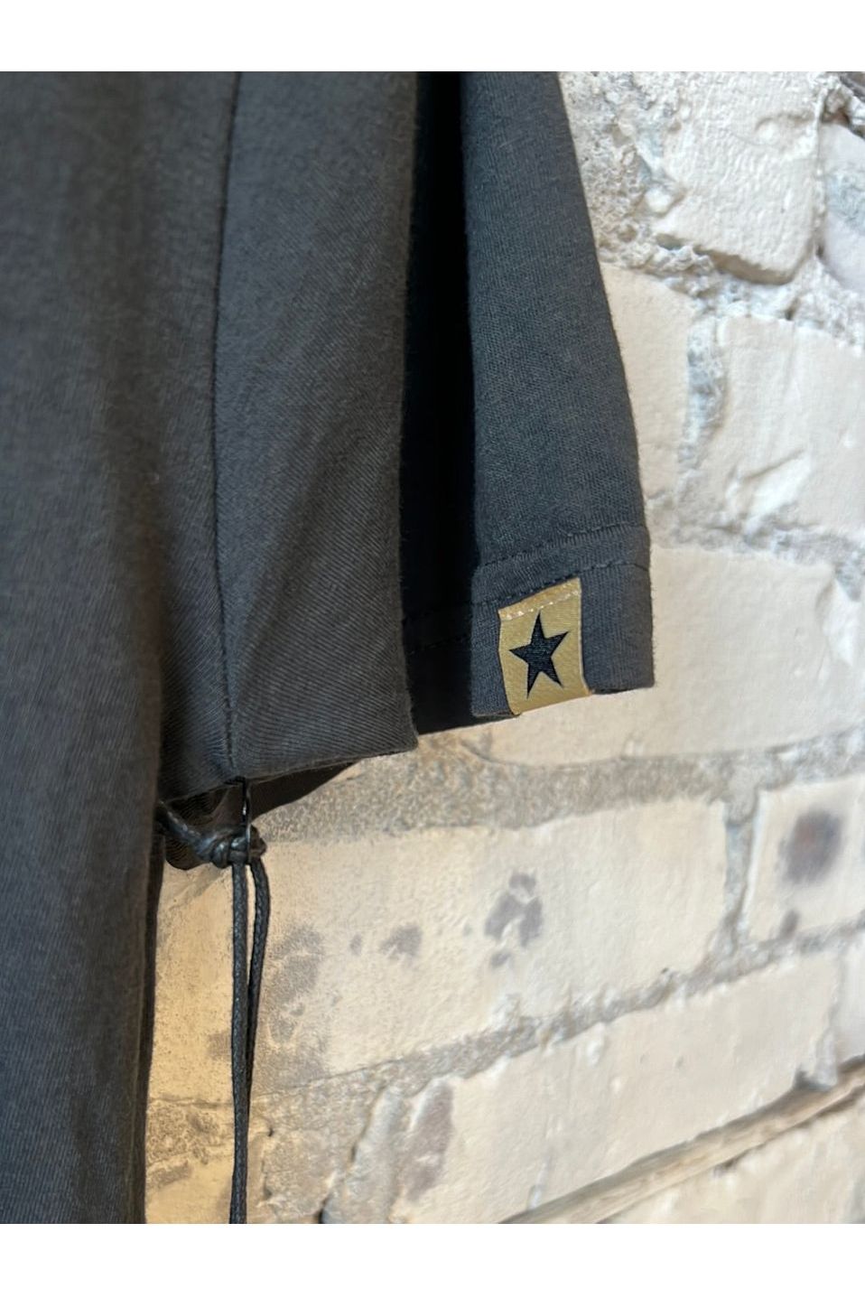 "Dave Matthews" SS Tee - Faded Black - DUNE + SALT