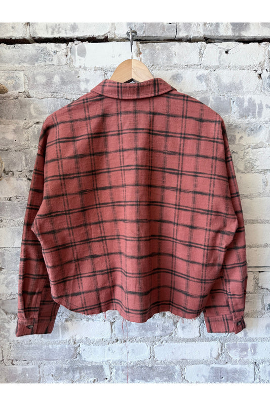 Remi Cropped Shirt in Organic Cotton Flannel - Red Windowpane - DUNE + SALT