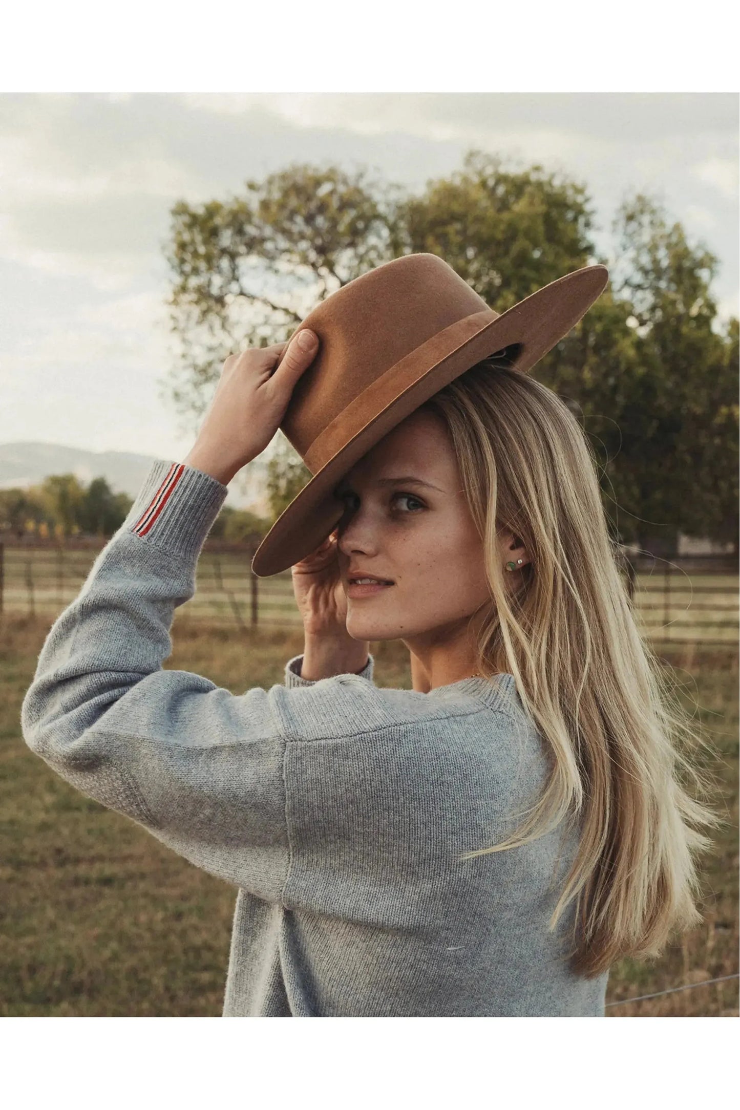 Women's Lodge Sweater - Camel - DUNE + SALT