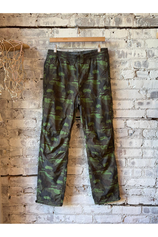 Off-Trail Windpant - Bright Olive Camo - DUNE + SALT