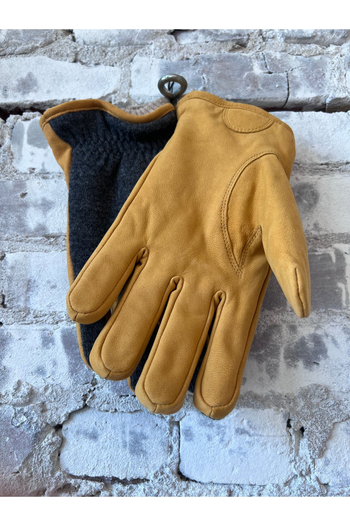 Noah Glove - Charcoal & Tan - DUNE + SALT