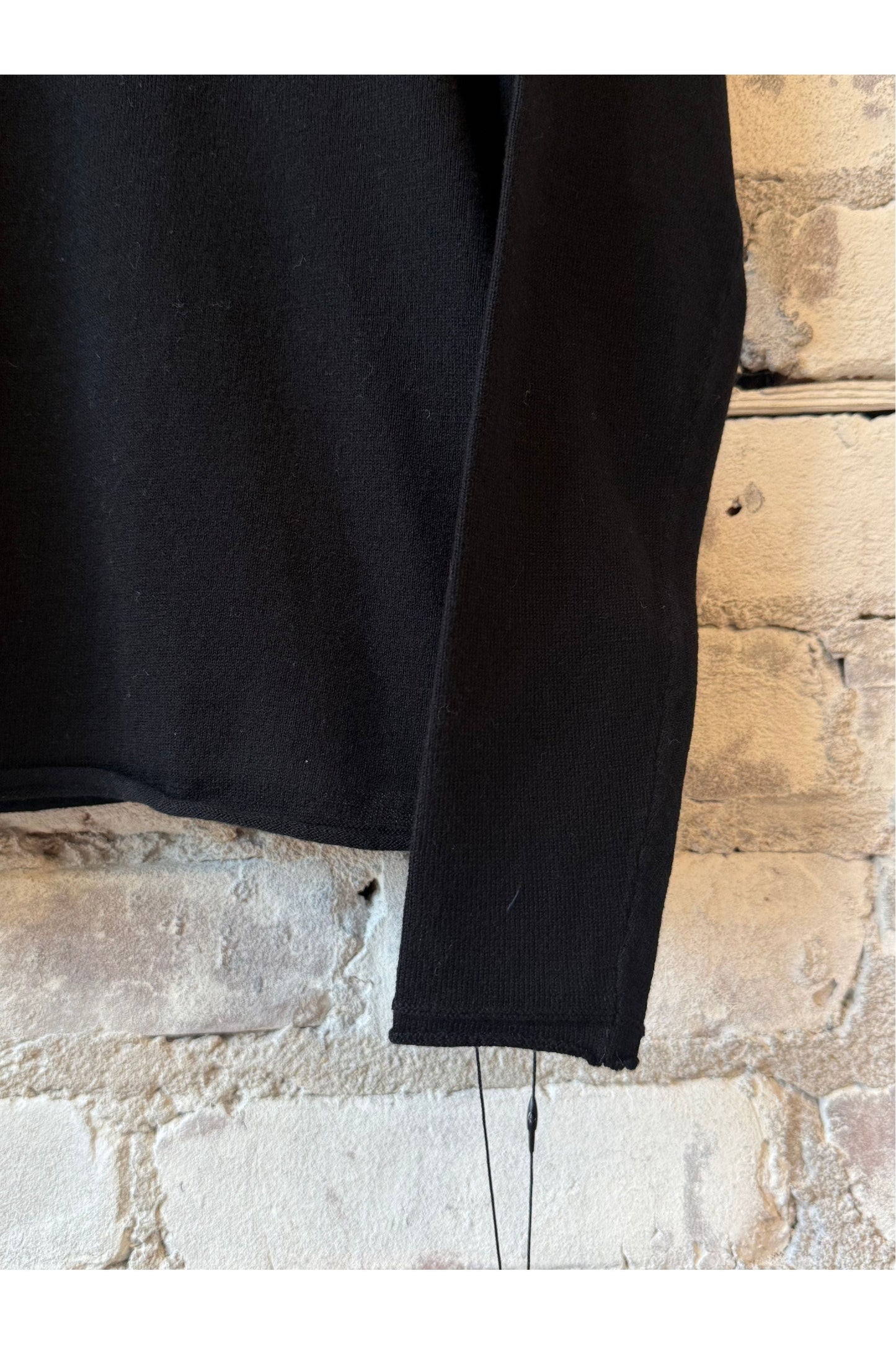 Cotton Cashmere Jersey LS Knit Crew - Black - DUNE + SALT