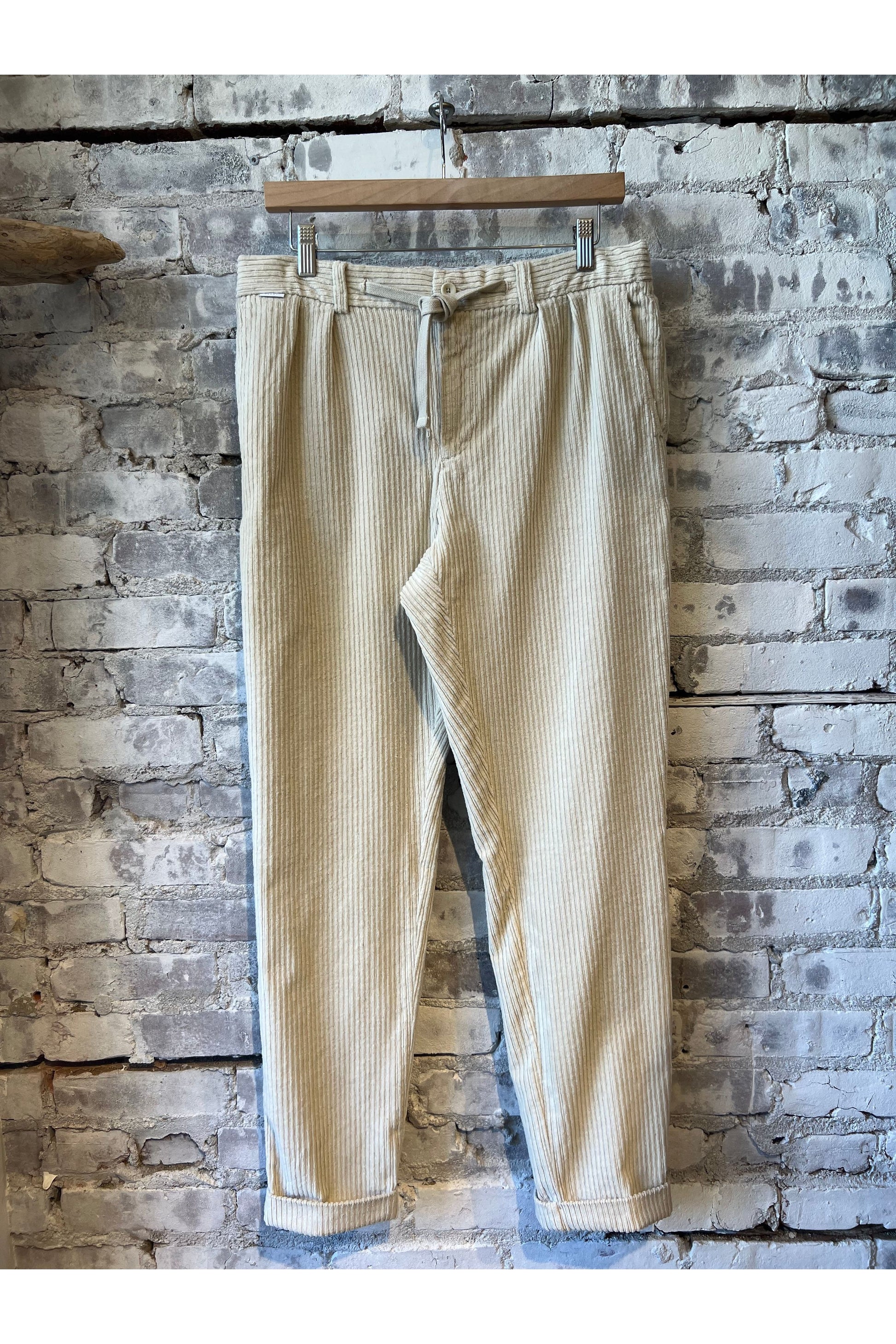 Corduroy Jogger - Beige - DUNE + SALT