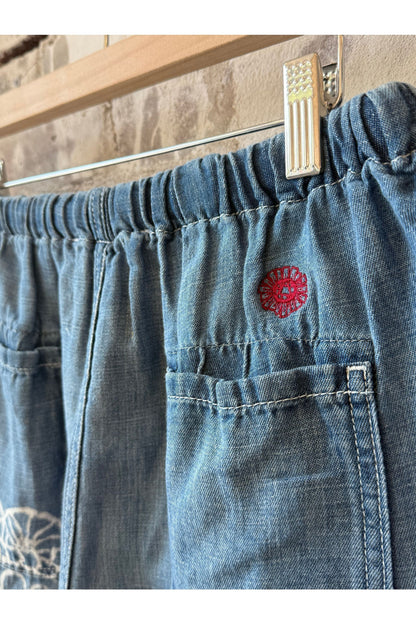 Sunny Afternoon Short - Medallion Print Chambray