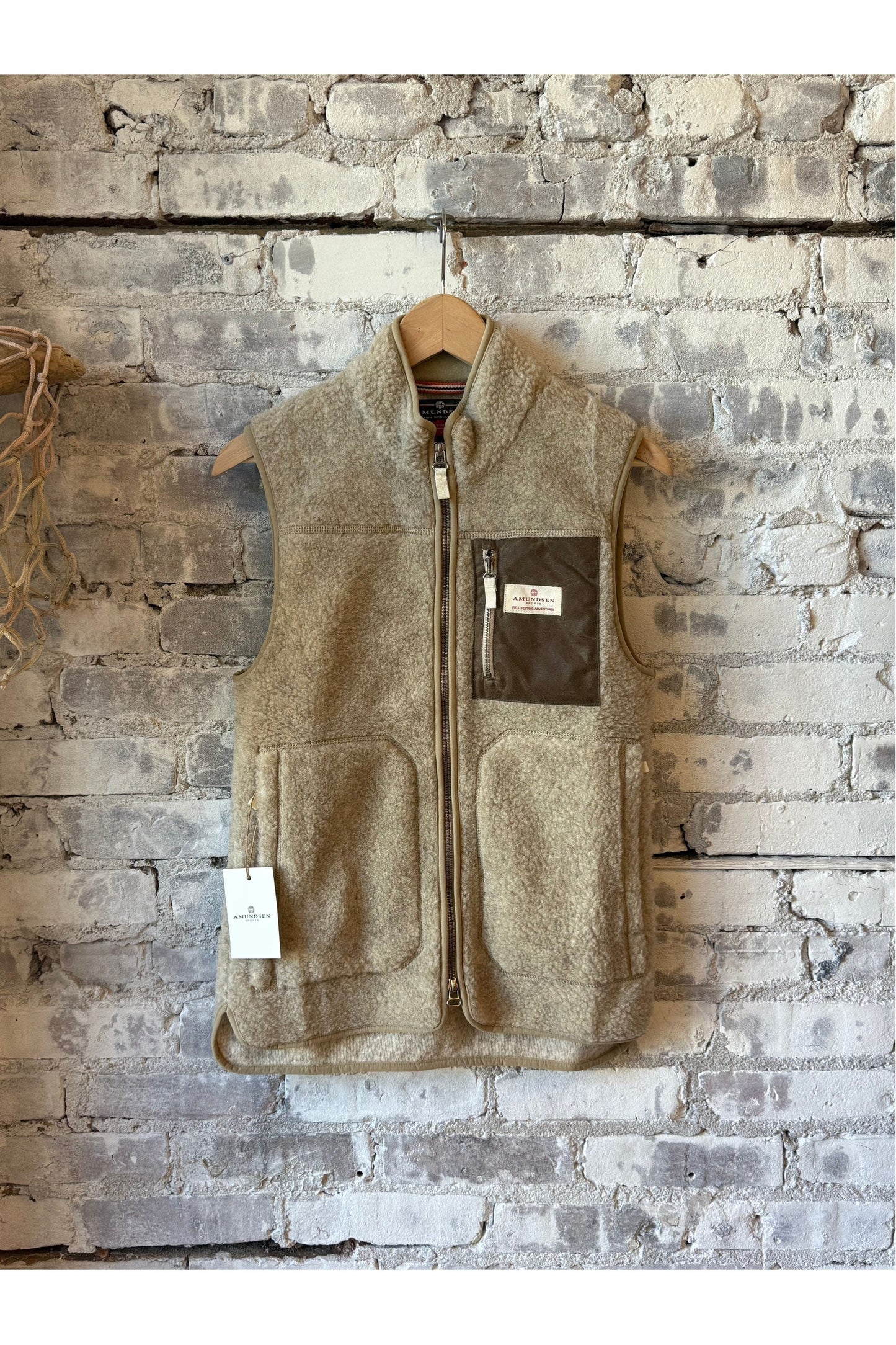 Women's Heroes Wool Fleece Vest - Natural - DUNE + SALT