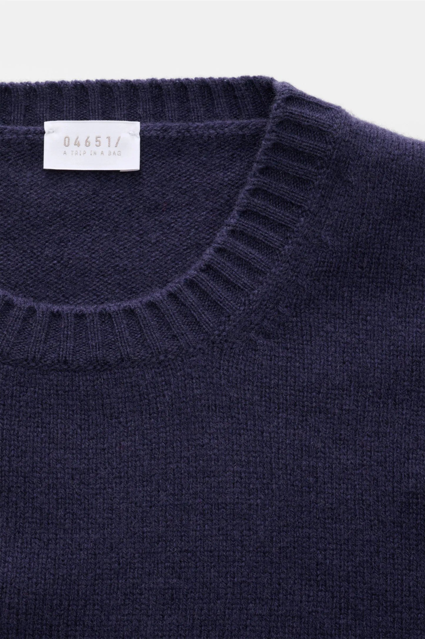 Cashmere/Wool Pocket Crew - Navy - DUNE + SALT