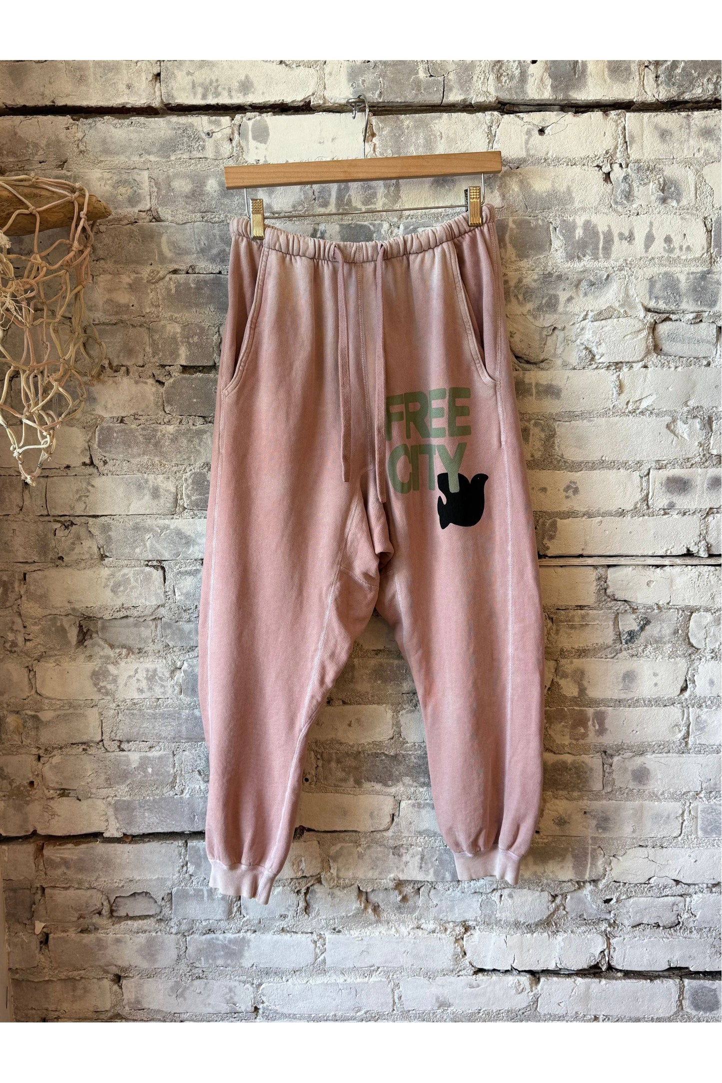 FREECITYLARGE SUNFADES Pocket Sweatpant - Ballerina - DUNE + SALT