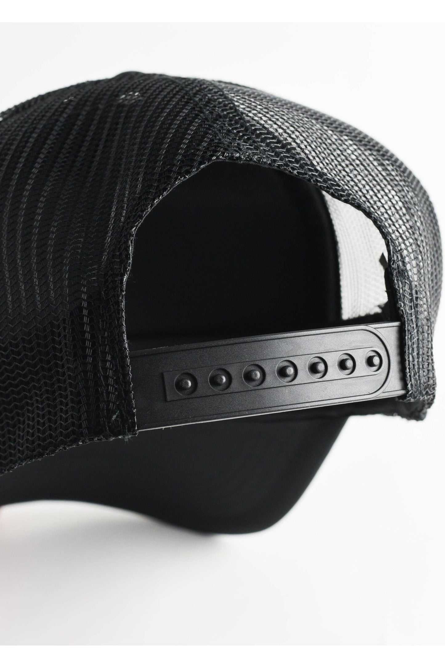 Après Ski Recycled Trucker Hat - Black - DUNE + SALT