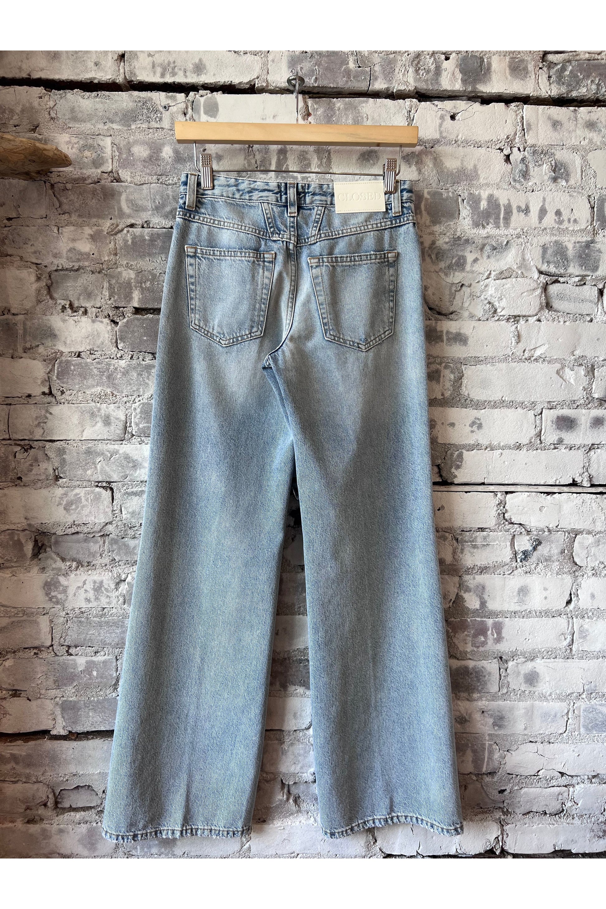 Gillan Straight Jean - Light Blue - DUNE + SALT