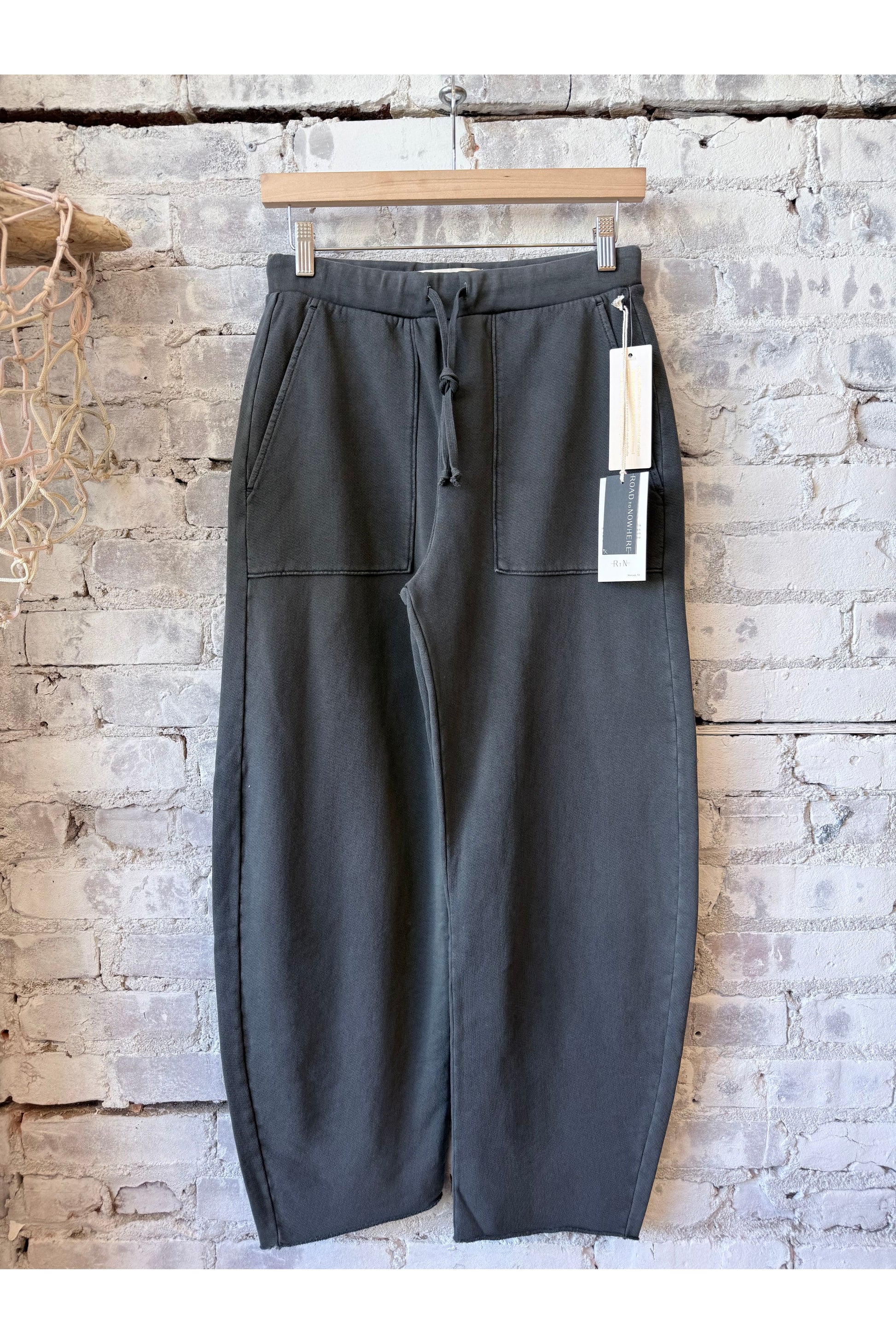 Arlo Pigment Dyed Organic Cotton Sweatpant - Washed Out - DUNE + SALT