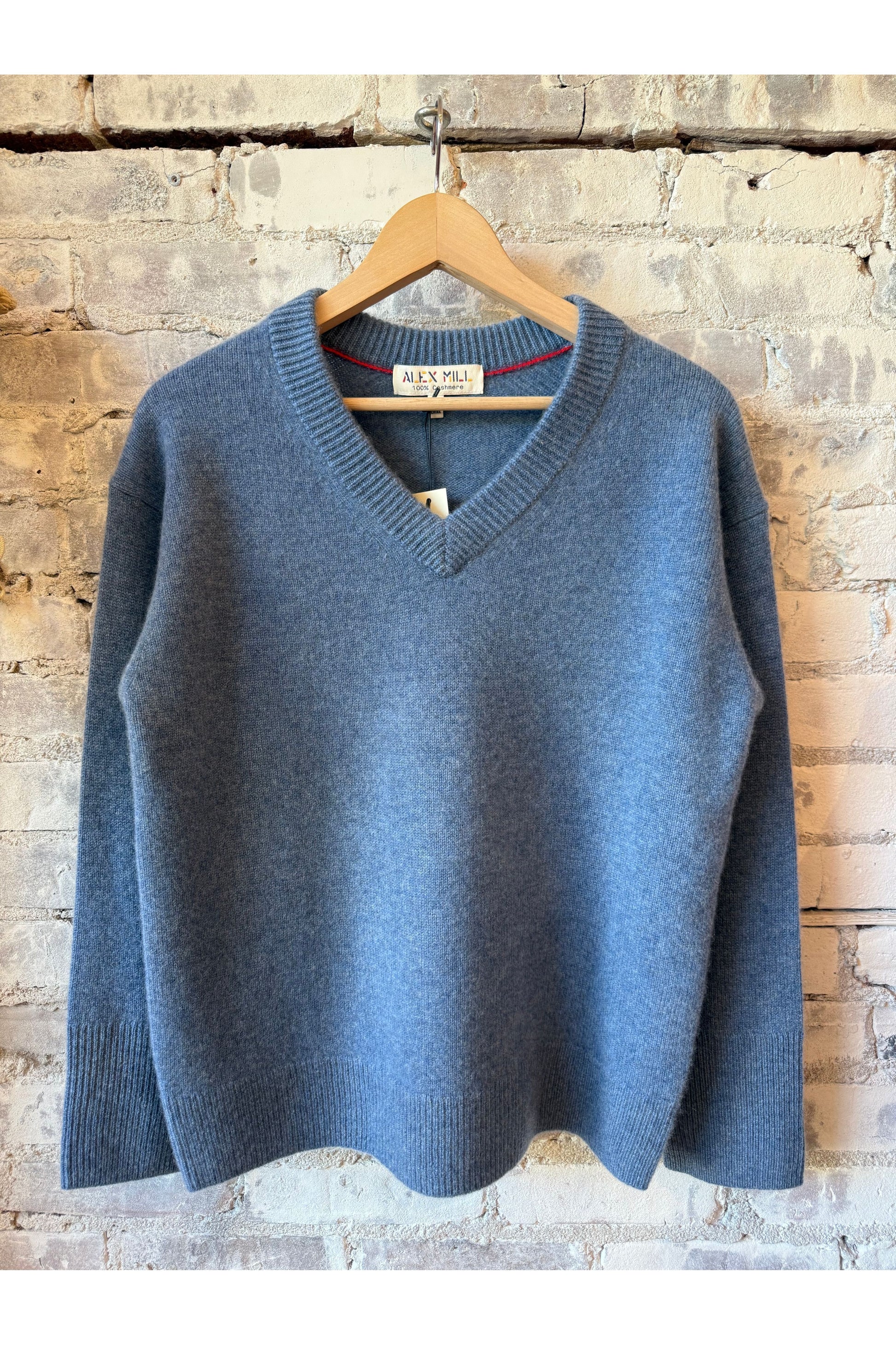 Rowan Cashmere V-Neck Sweater - Baltic - DUNE + SALT