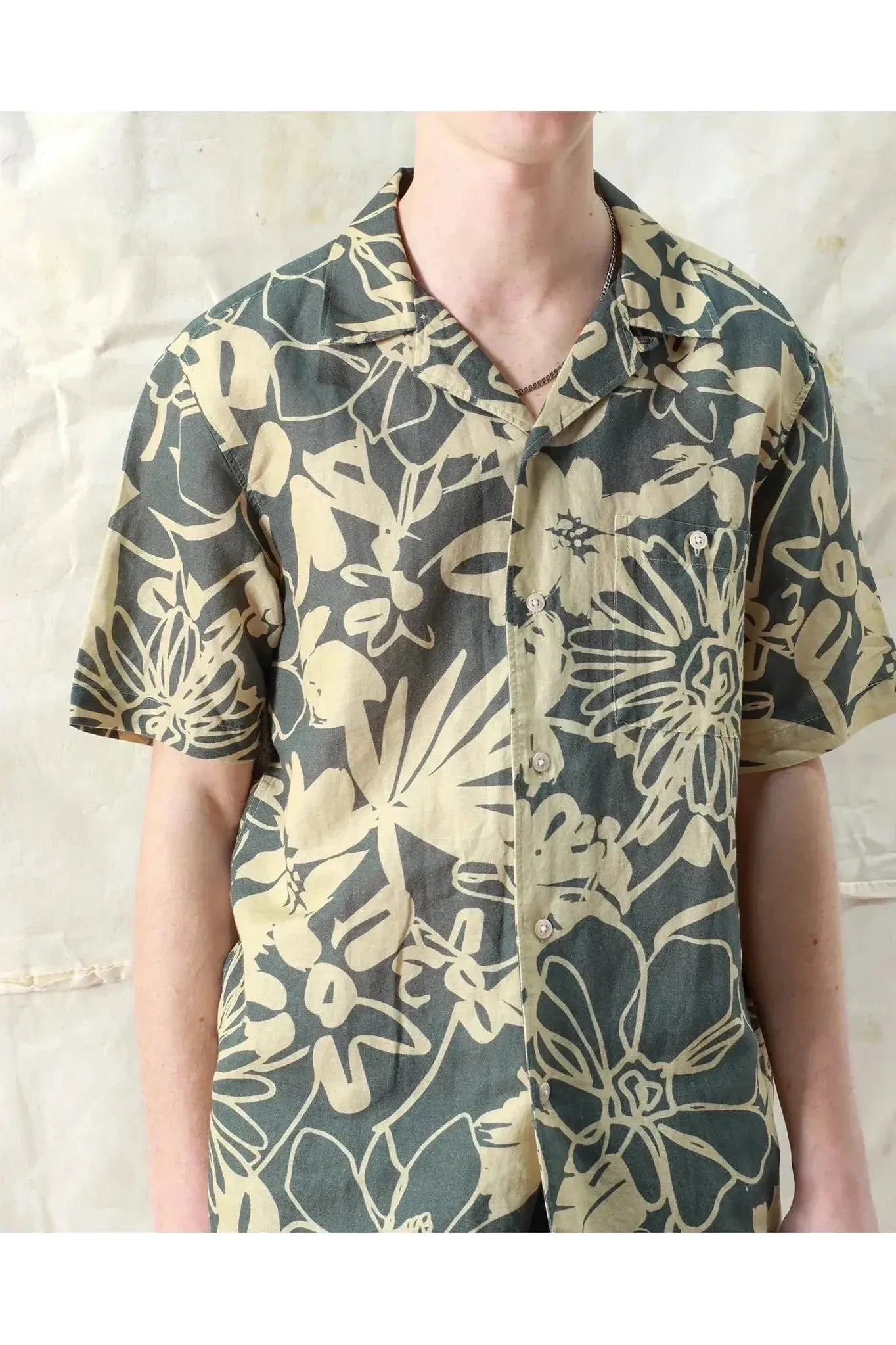 Selleck Shirt - Charcoal Grey Foliage Print - DUNE + SALT