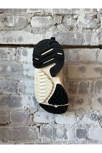 Wave Men's Hairy Velour Sneaker - Gray/White - DUNE + SALT