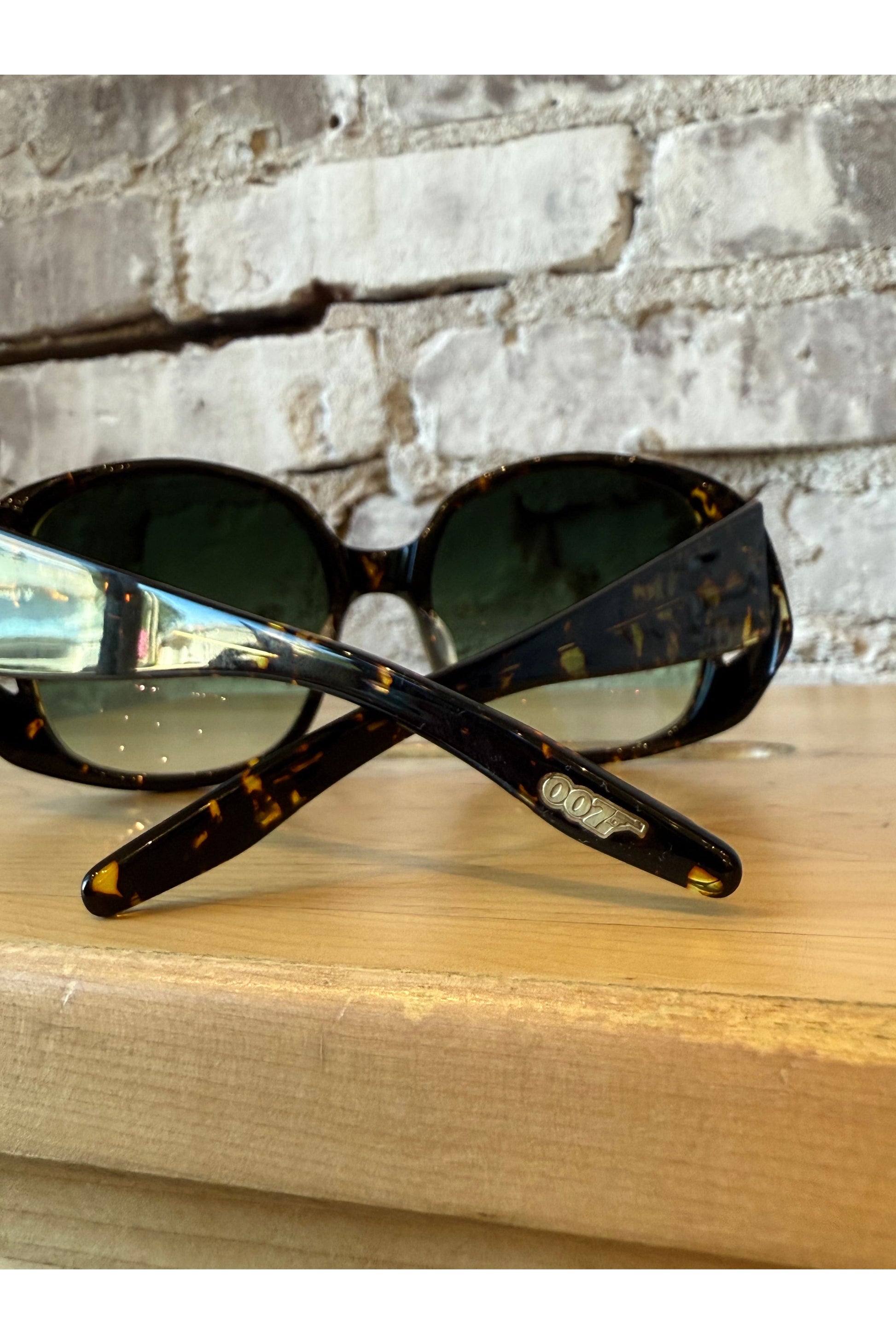 007 Shade - Vesper - DUNE + SALT