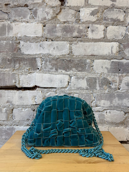 Velvet Mini Game Clutch - Ceruleo