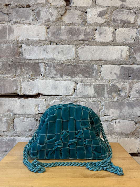 Velvet Mini Game Clutch - Ceruleo