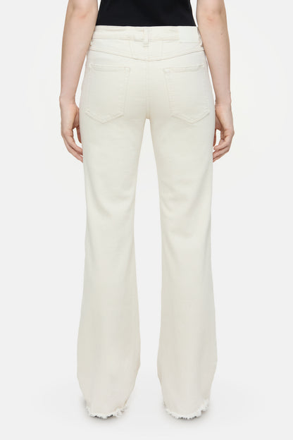 Gillan Comfort Stretch Jean - Ivory - DUNE + SALT
