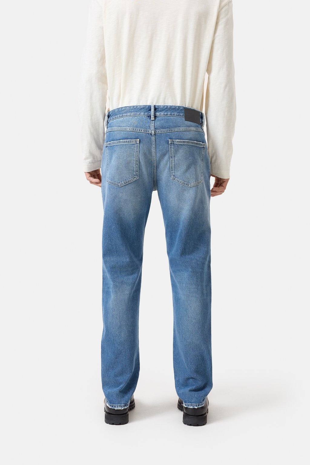 Cooper True Comfort Stretch Regular Jean - Mid Blue - DUNE + SALT