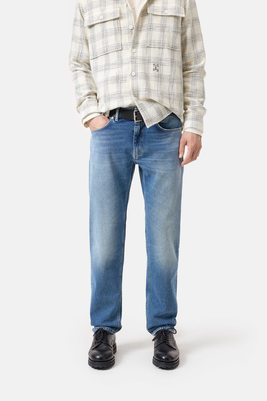 Cooper True Comfort Stretch Regular Jean - Mid Blue - DUNE + SALT