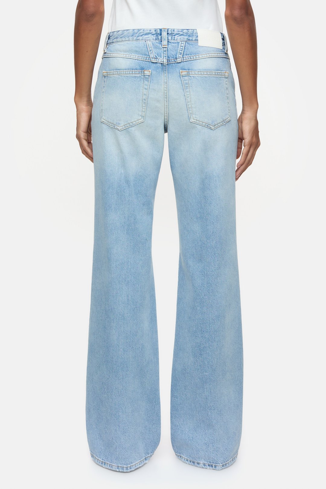 Gillan Straight Jean - Light Blue - DUNE + SALT