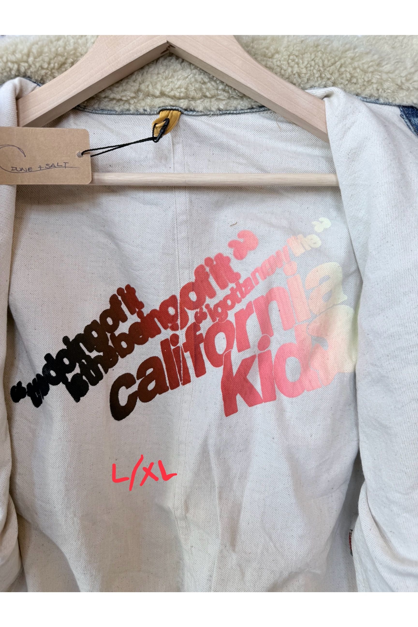 RTU1972 CALKID TURQ HOMESTUD AMERICANA SHERPA JKT - Vintage Patina - DUNE + SALT