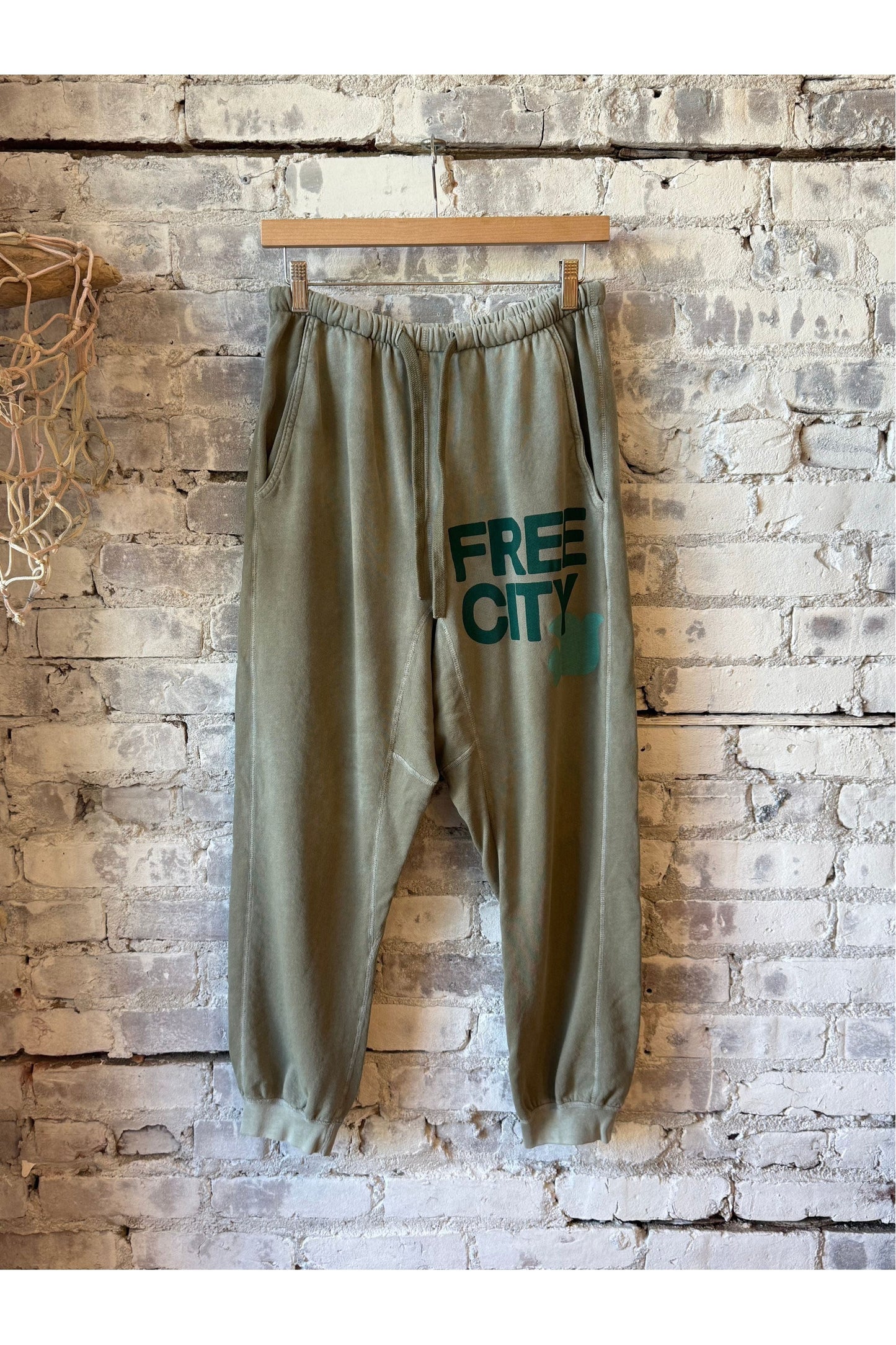 FREECITYLARGE SUNFADES Pocket Sweatpant - shrooms - DUNE + SALT