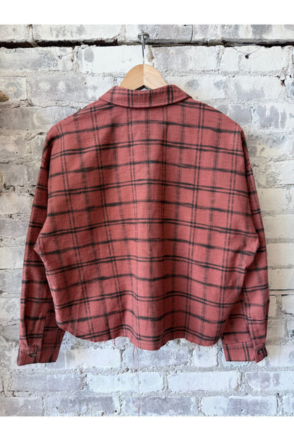 Remi Cropped Shirt in Organic Cotton Flannel - Red Windowpane - DUNE + SALT