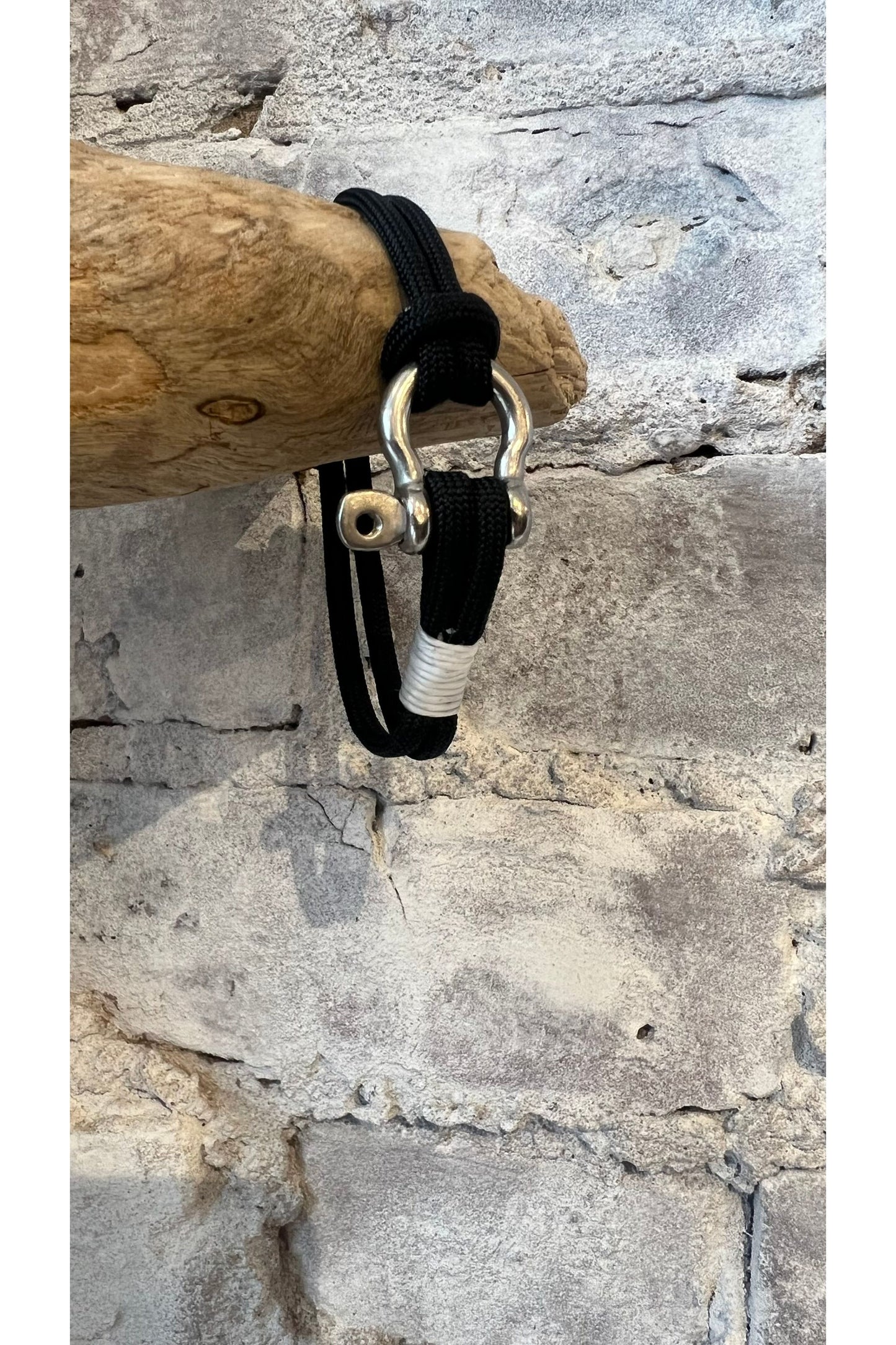 Black Nautical Shackle Bracelet - DUNE + SALT