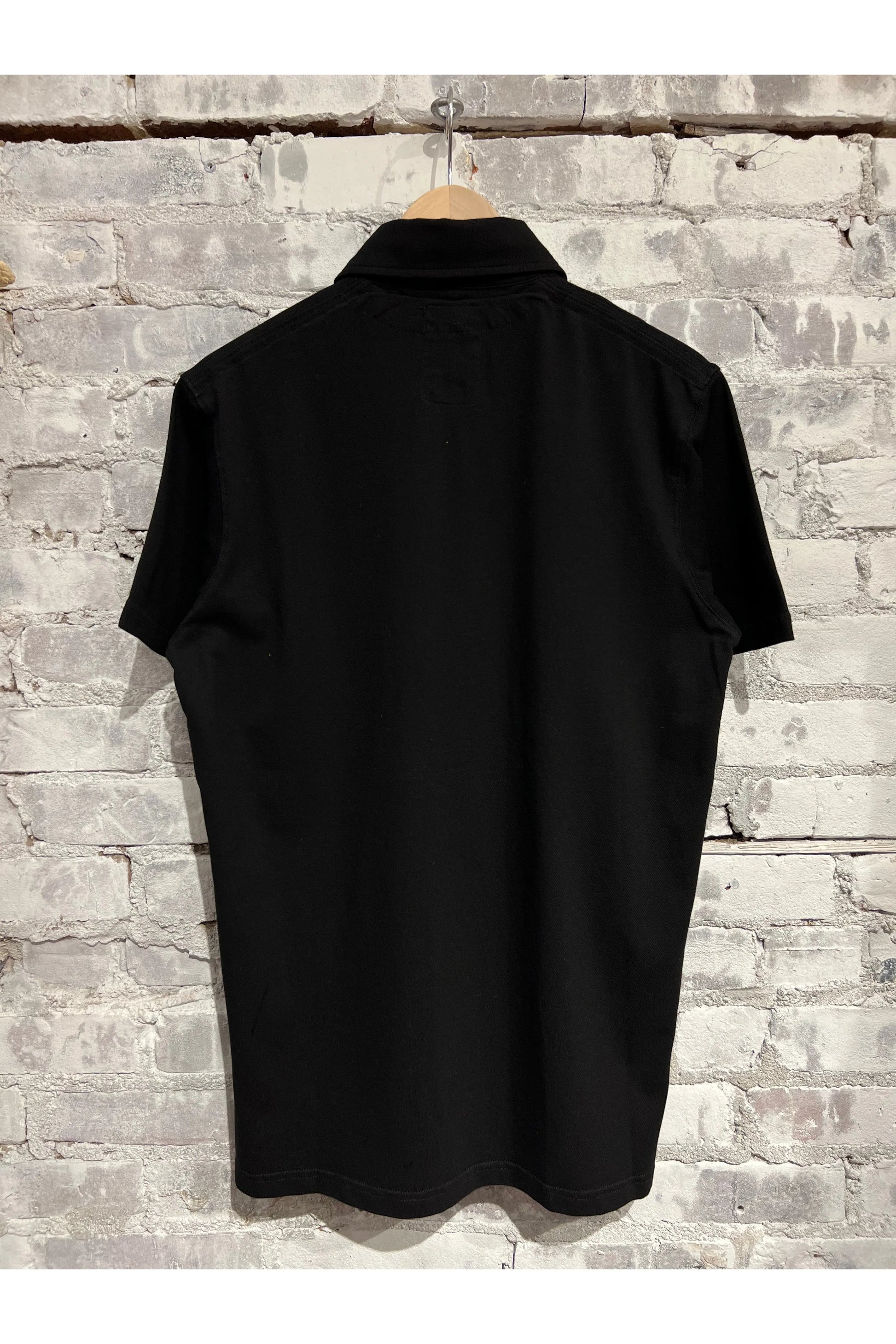 Pique Slot Polo - Black - DUNE + SALT