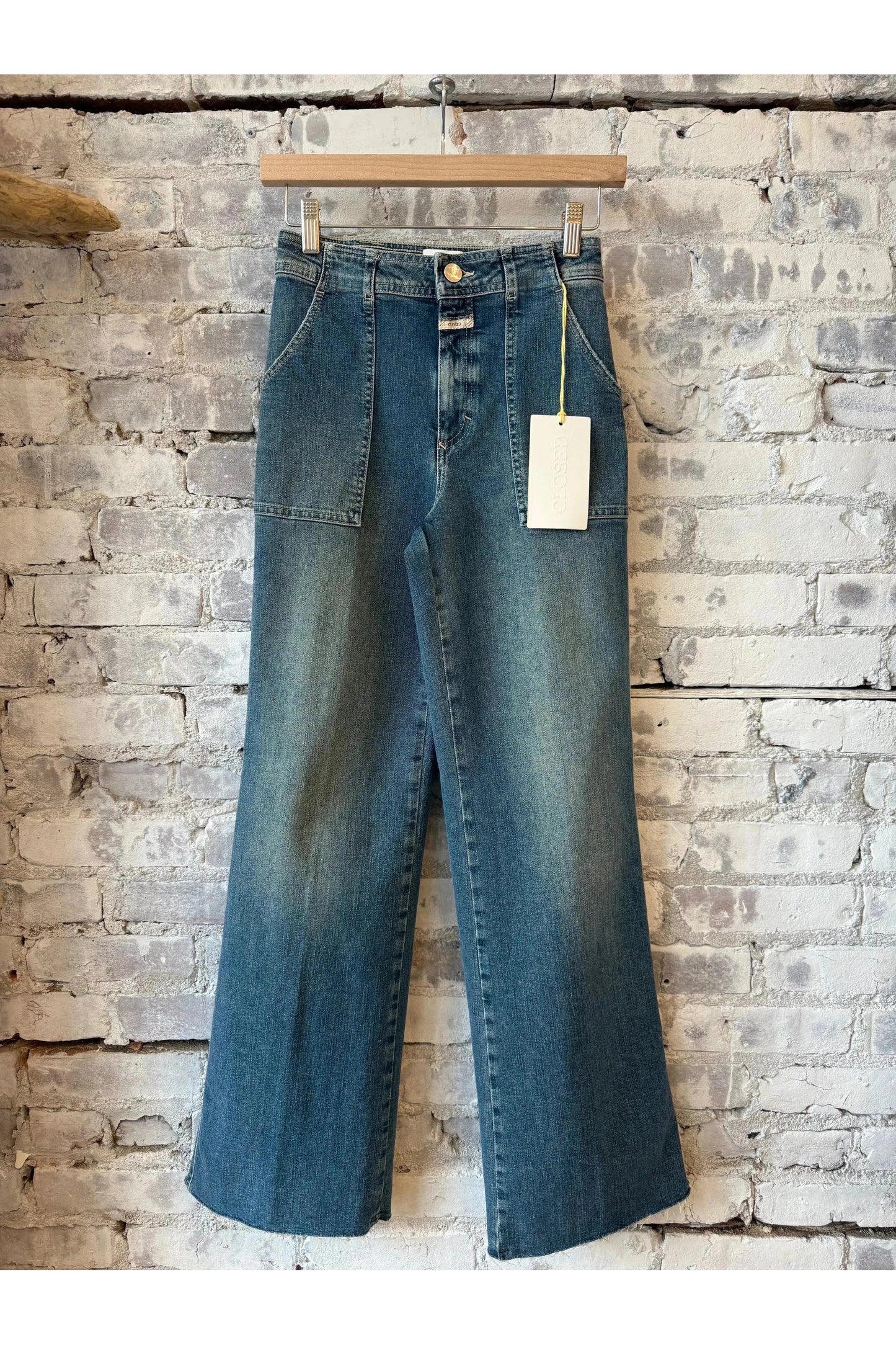 Aria Super Stretch Flared Jean - Mid Blue - DUNE + SALT