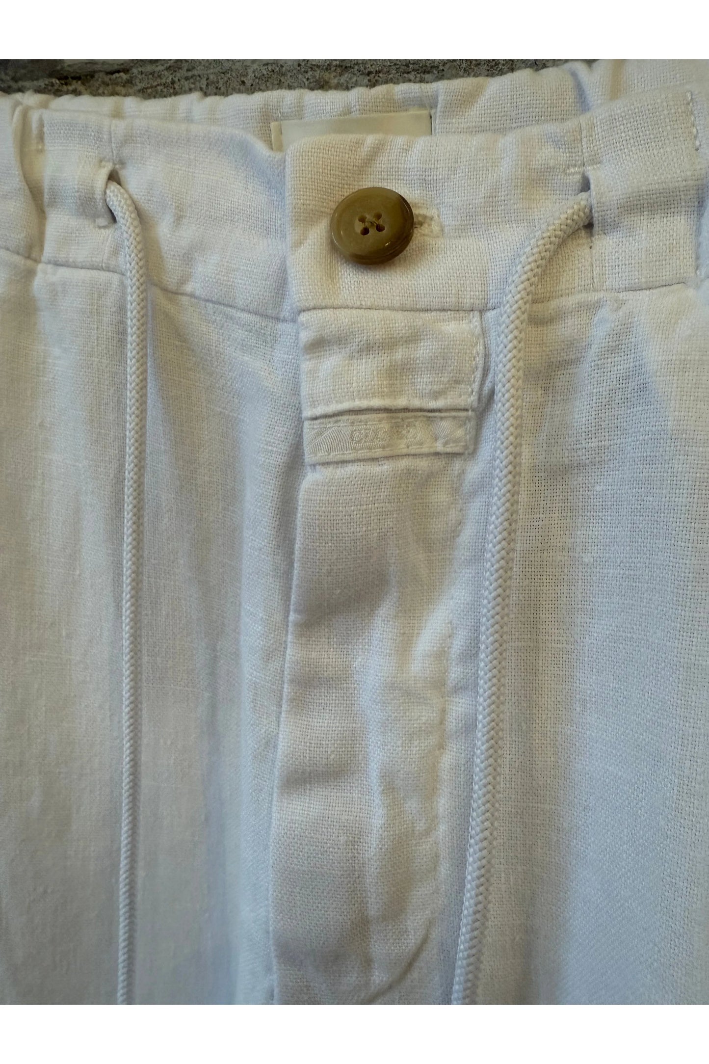 Vigo Tapered Regular Pant - White - DUNE + SALT