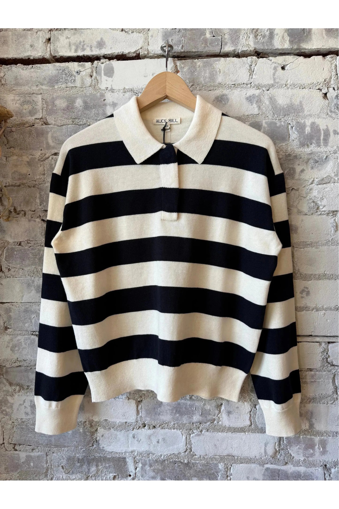 Bond St Stripe Sweater In Cotton Cashmere - Ivory/Navy - DUNE + SALT