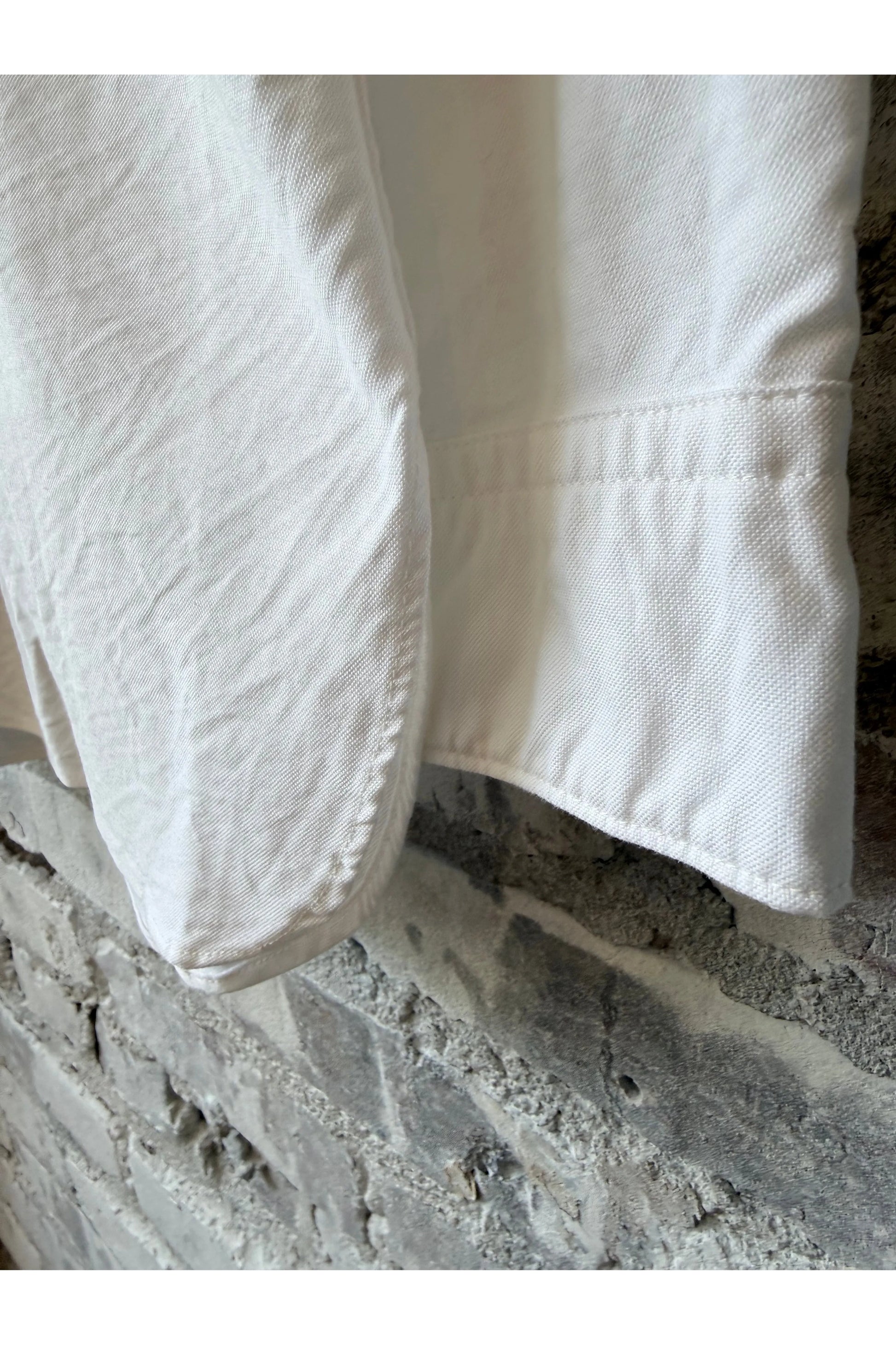 Heavy Oxford Short Point Collar Shirt - Off White - DUNE + SALT