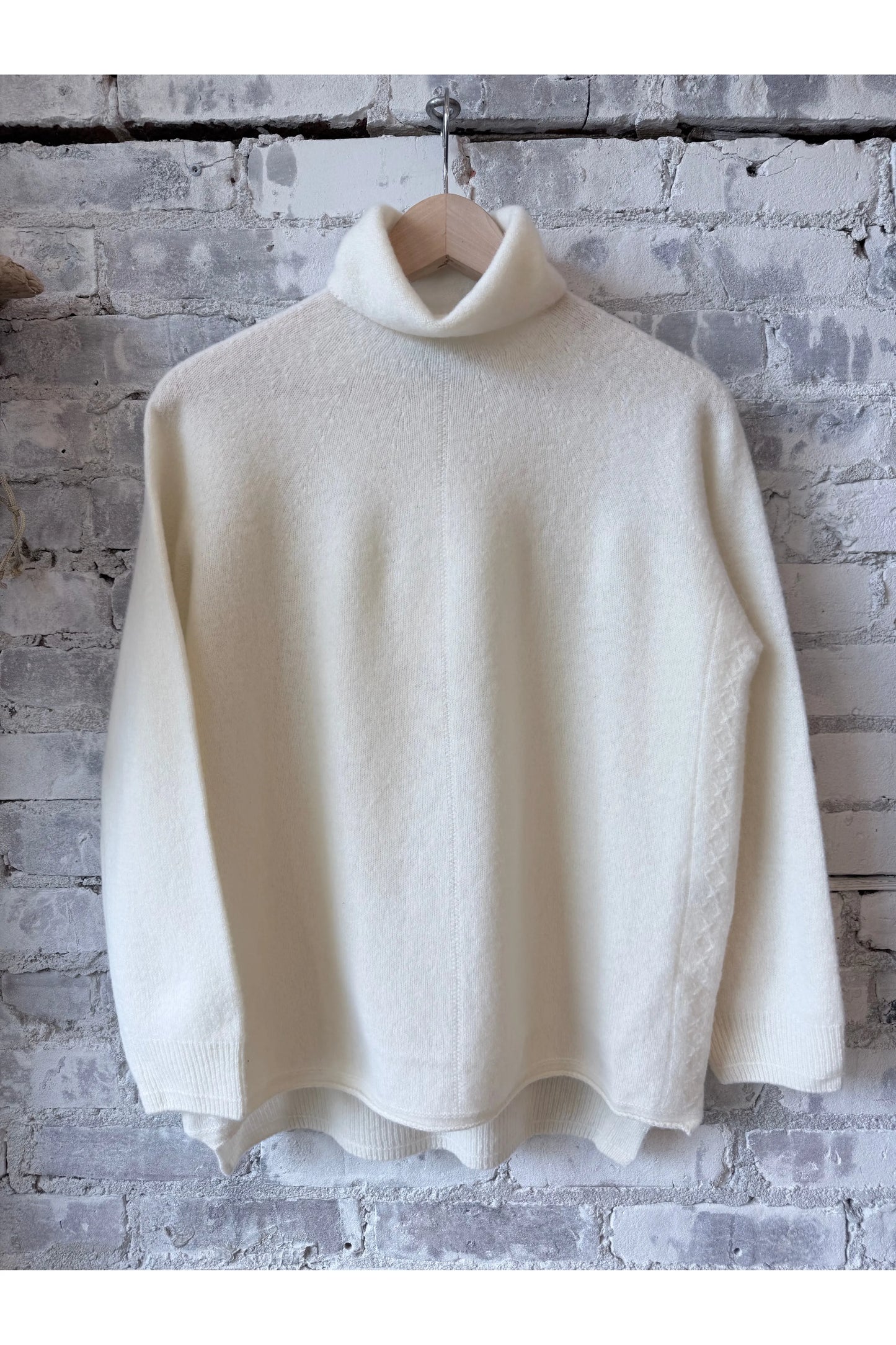 Fine Wool Turtleneck Pullover - Ivory - DUNE + SALT