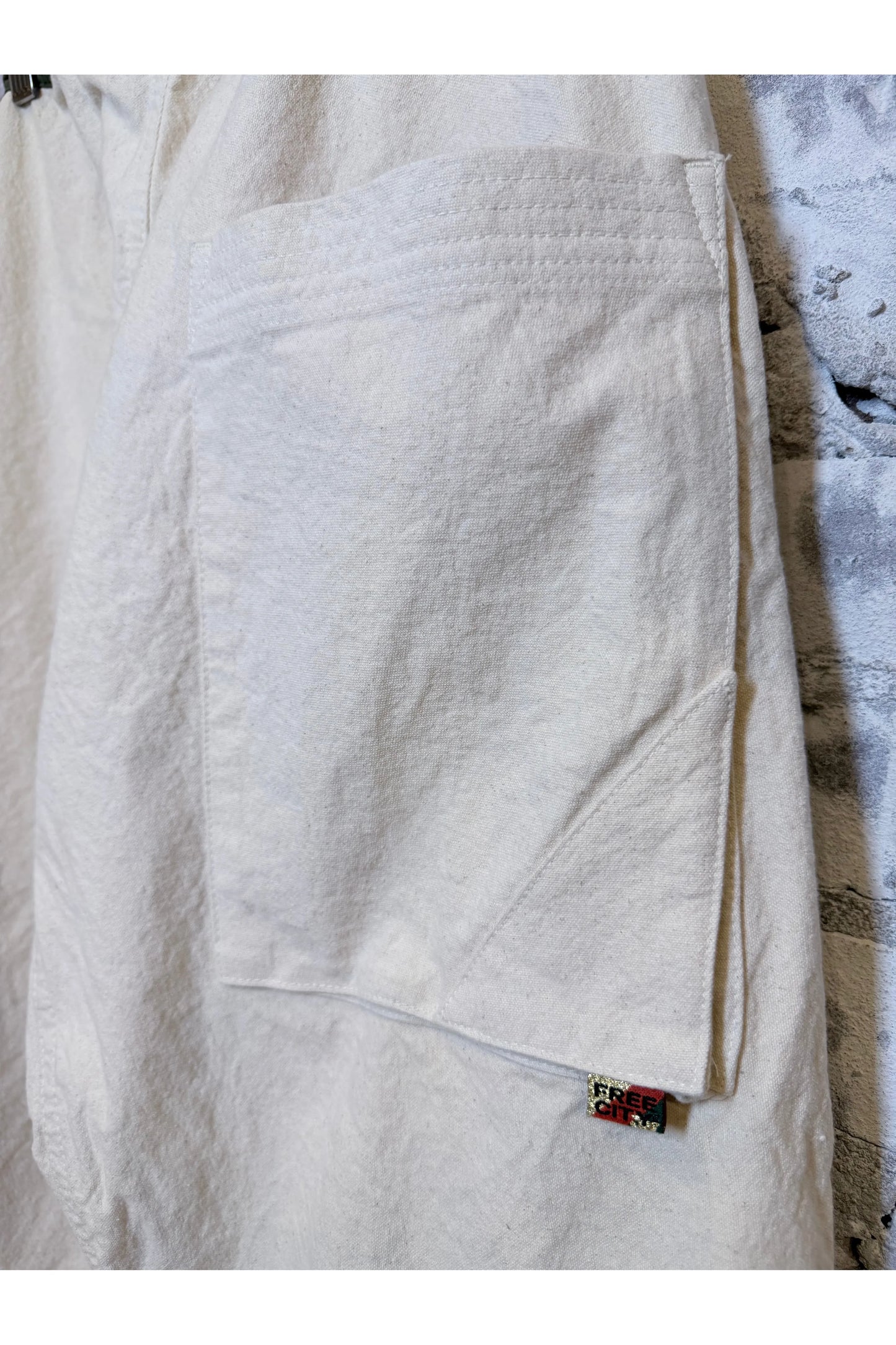 RTU FLAP/SNAP SUPERSURPLUS KARATE/BAG pant - creamy tarp - DUNE + SALT