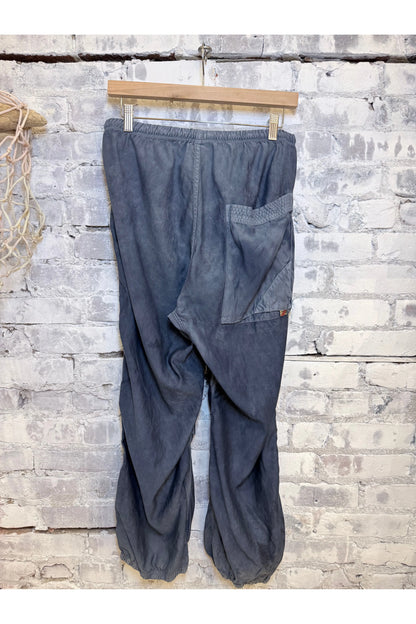 MATTE/SATIN LOOSE DRAWCORD BIGGY - Moonshrooms Powder - DUNE + SALT