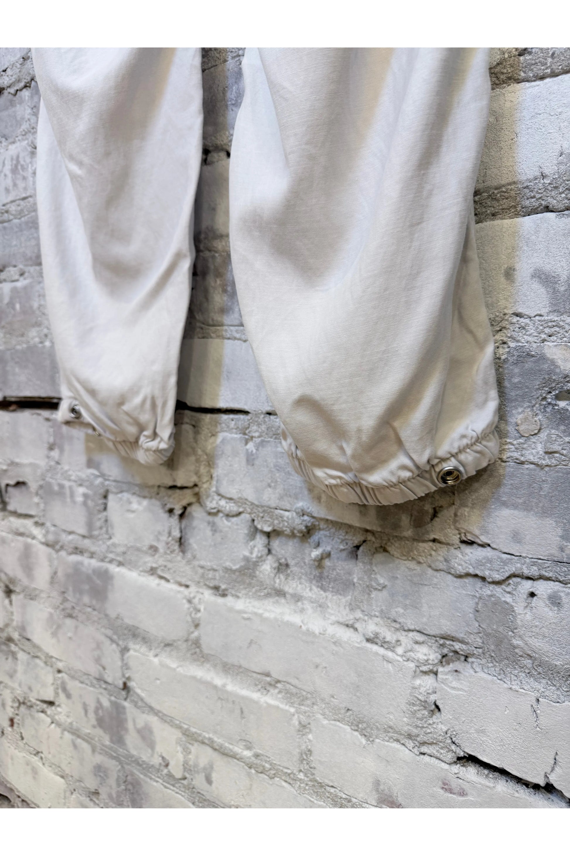 FLAP/SNAP FREECITY MATTE/SATIN AIRJUMP PANT - Laundry Whites - DUNE + SALT