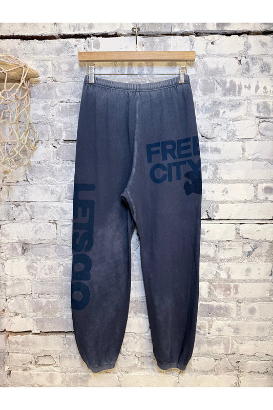 FREECITYLETSGO SUPERVINTAGE OG SWEATPANT - moonshrooms powder - DUNE + SALT