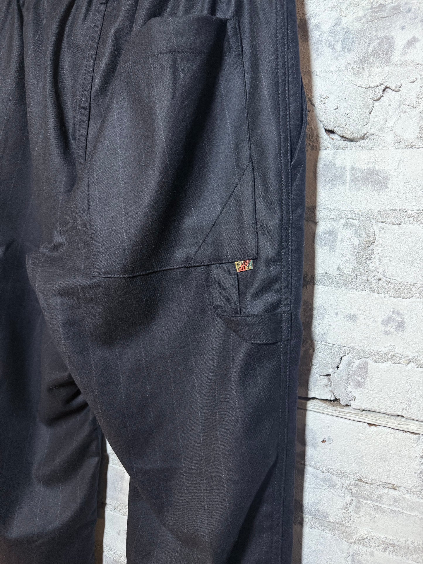 FAVOLAMOVE CASHMERE BLEND FRENCH SAILOR PANT - Deeply Navy