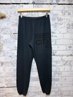 FREECITYLarge Sweatpant - Volcano Powder