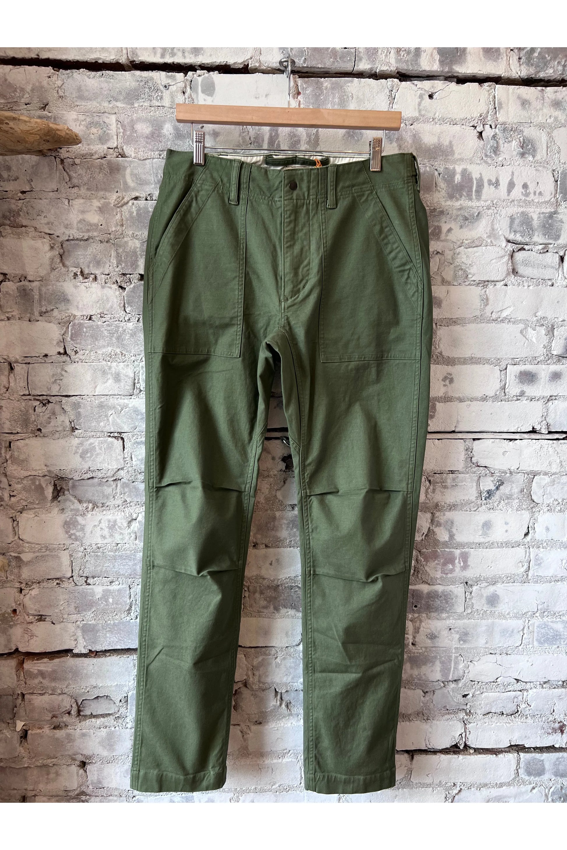 Supply Pant Army Fade – DUNE SALT