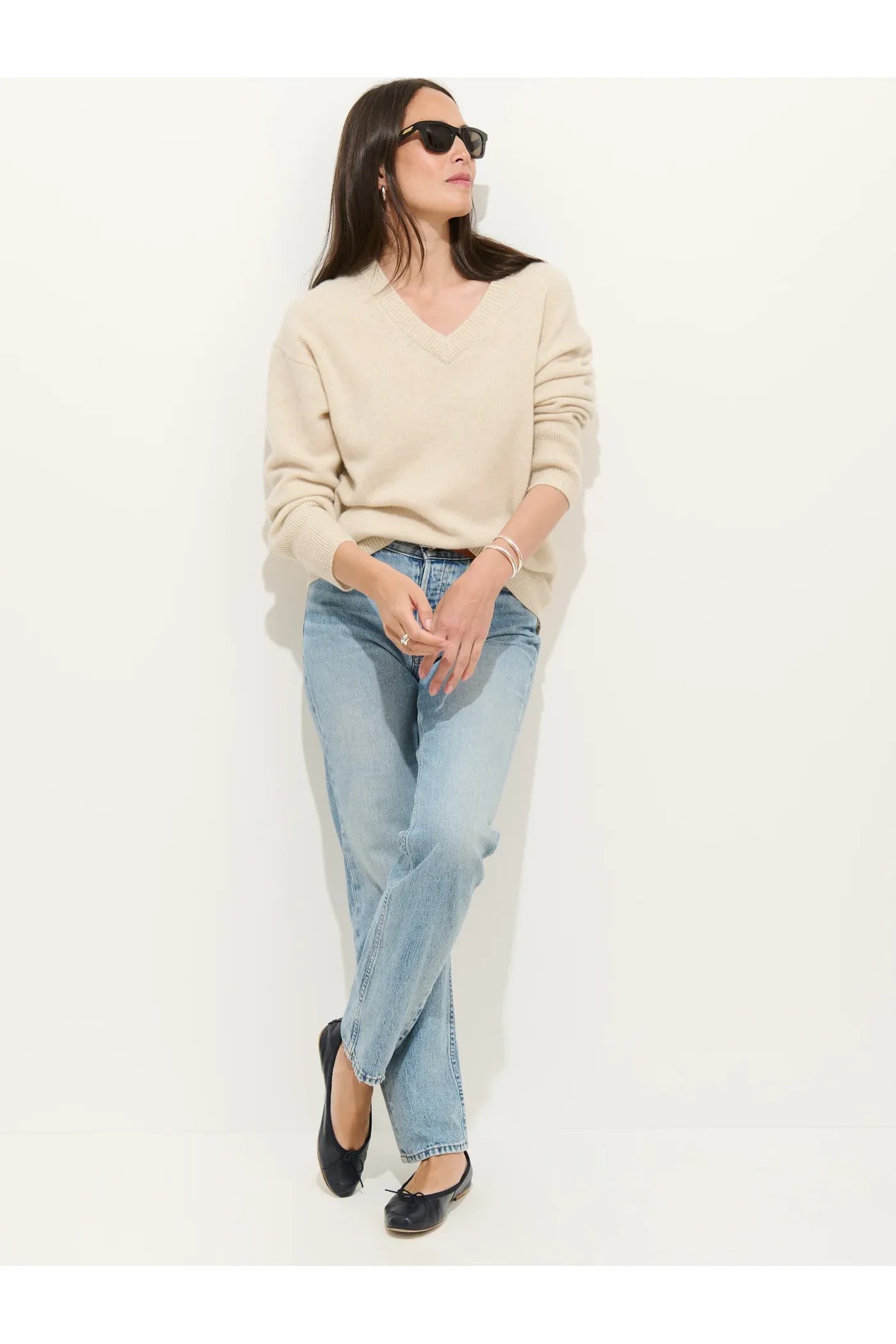 Rowan Cashmere V-Neck Sweater - Heather Ecru - DUNE + SALT
