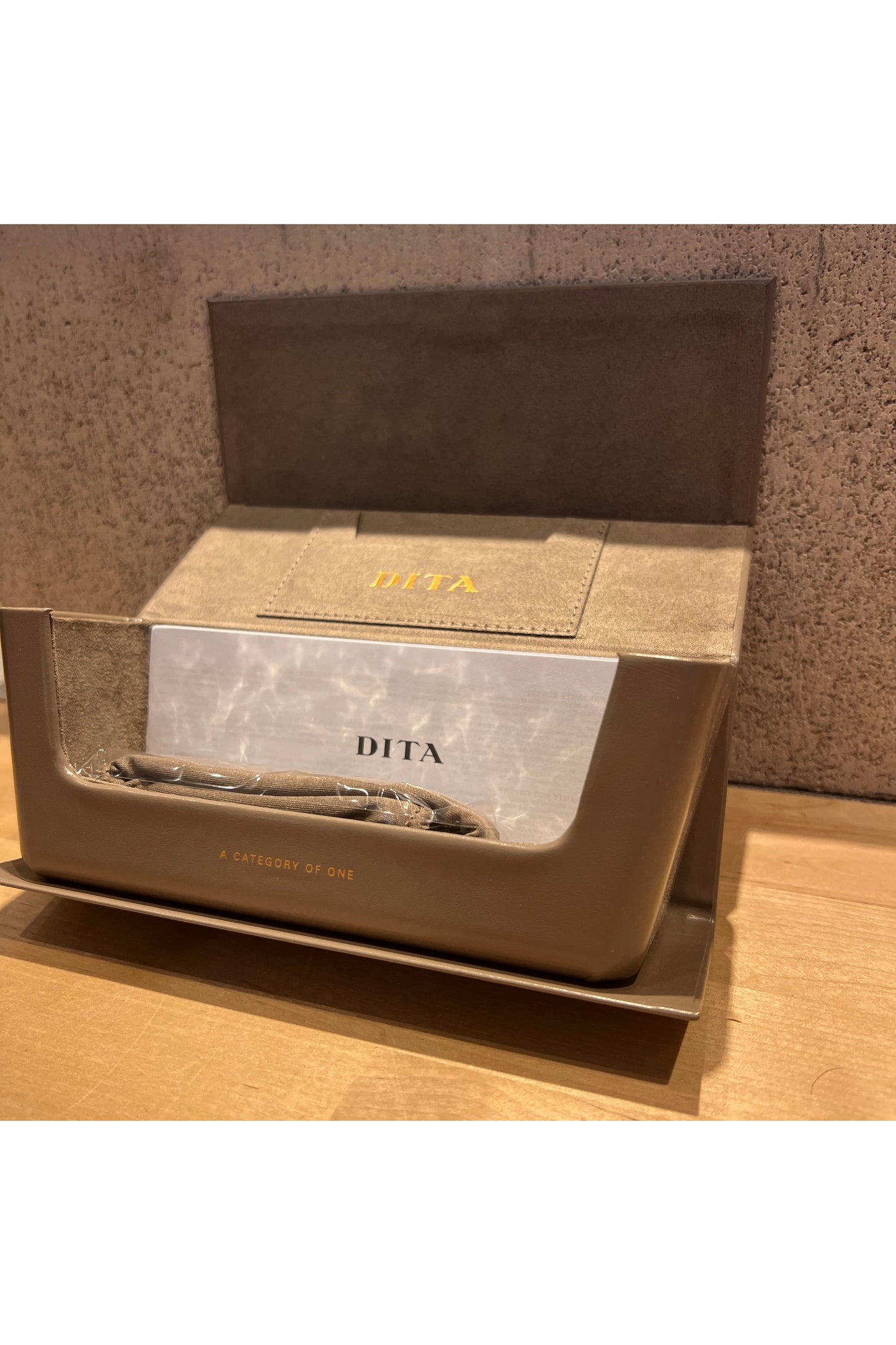 LSA 703 - Tortoise Gunmetal with G12