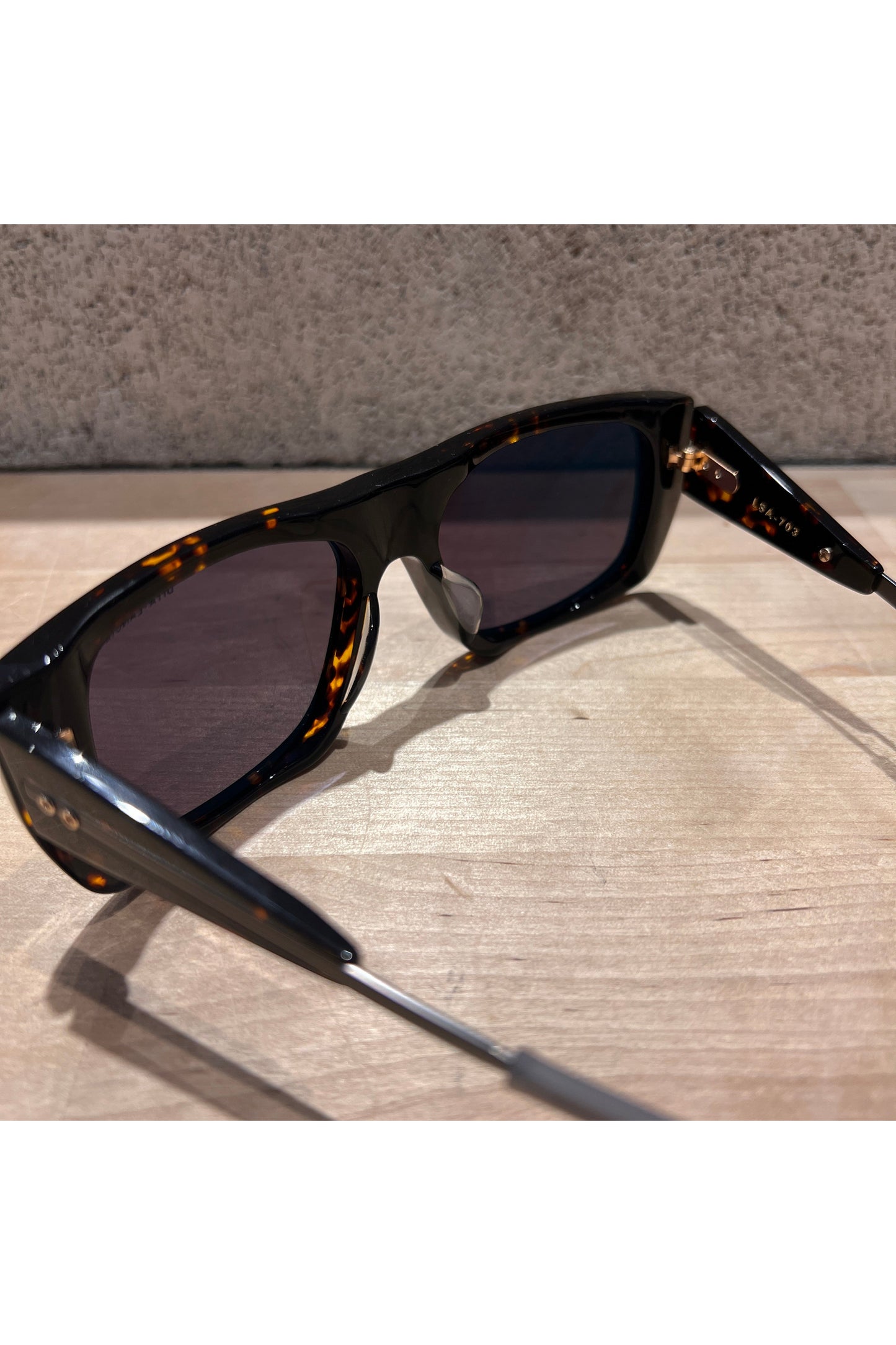 LSA 703 - Tortoise Gunmetal with G12