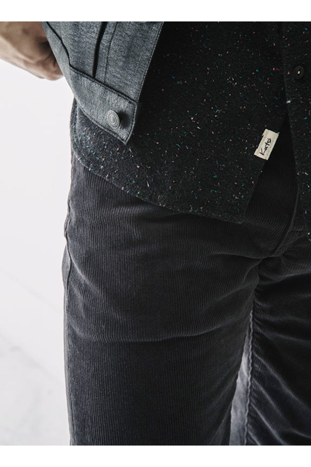 The Pen Slim Stretch 16w Corduroy - Charcoal - DUNE + SALT