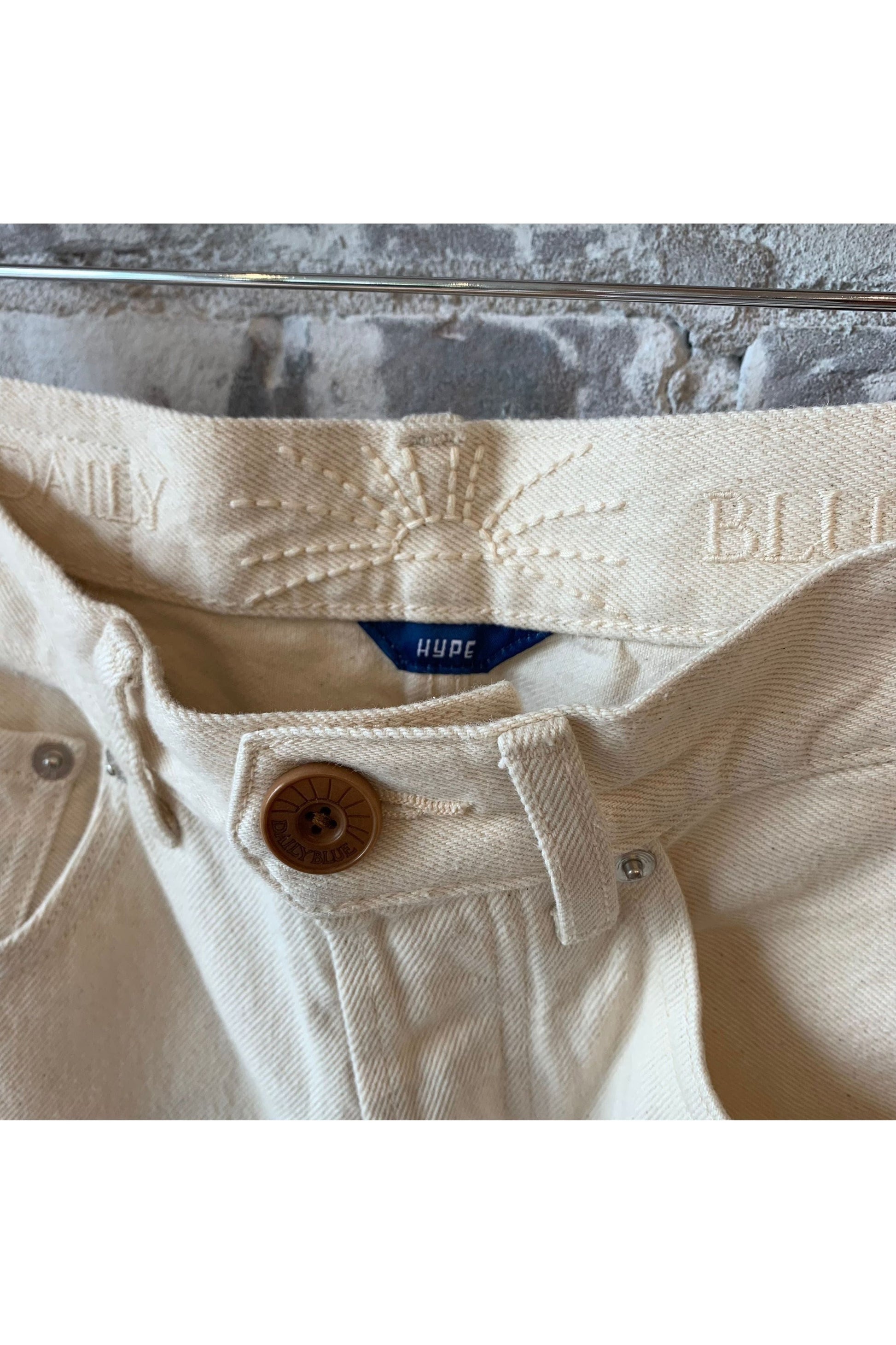 Hype Jean - Bone - DUNE + SALT